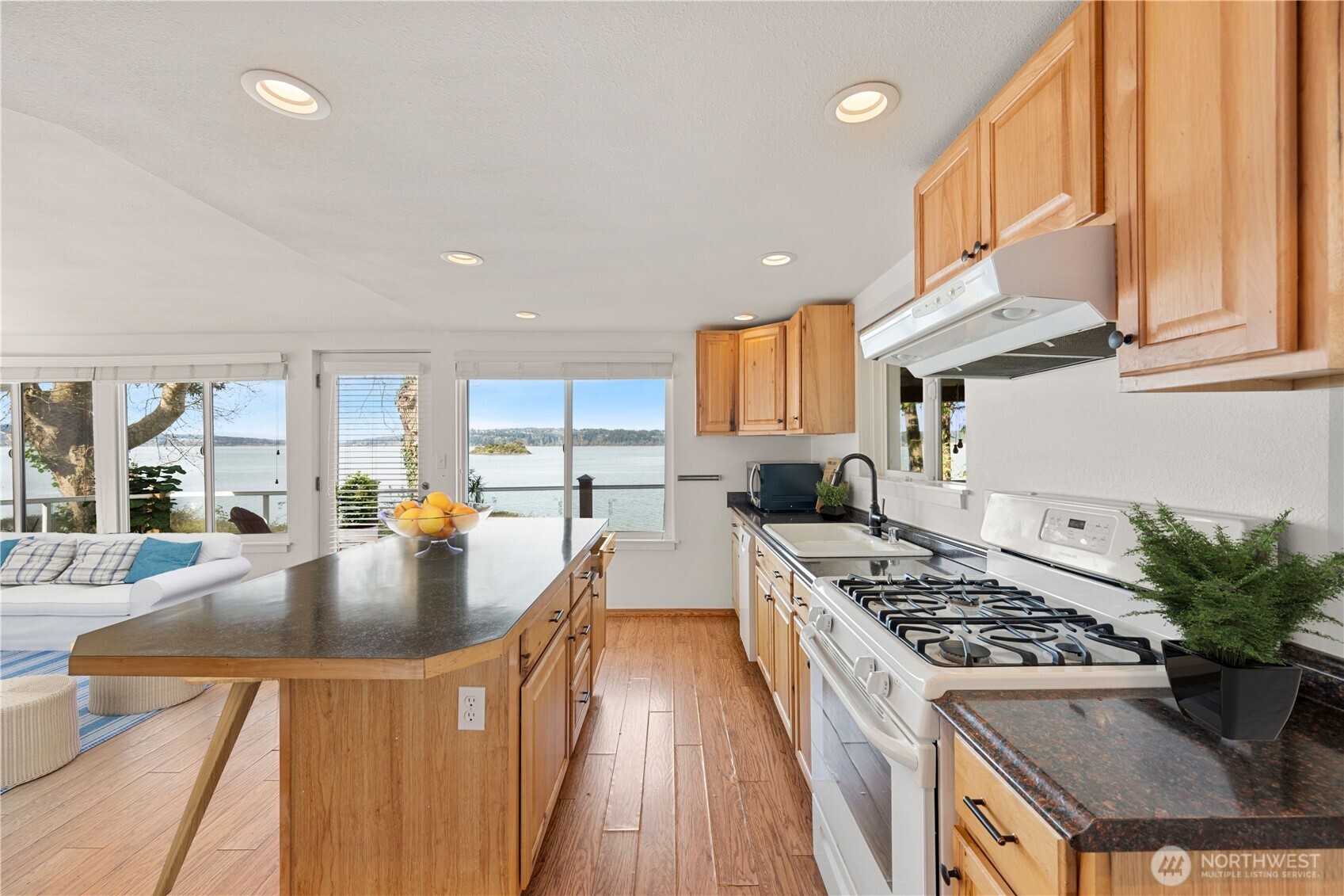 17888 Cobahud Road , La Conner, WA 98257