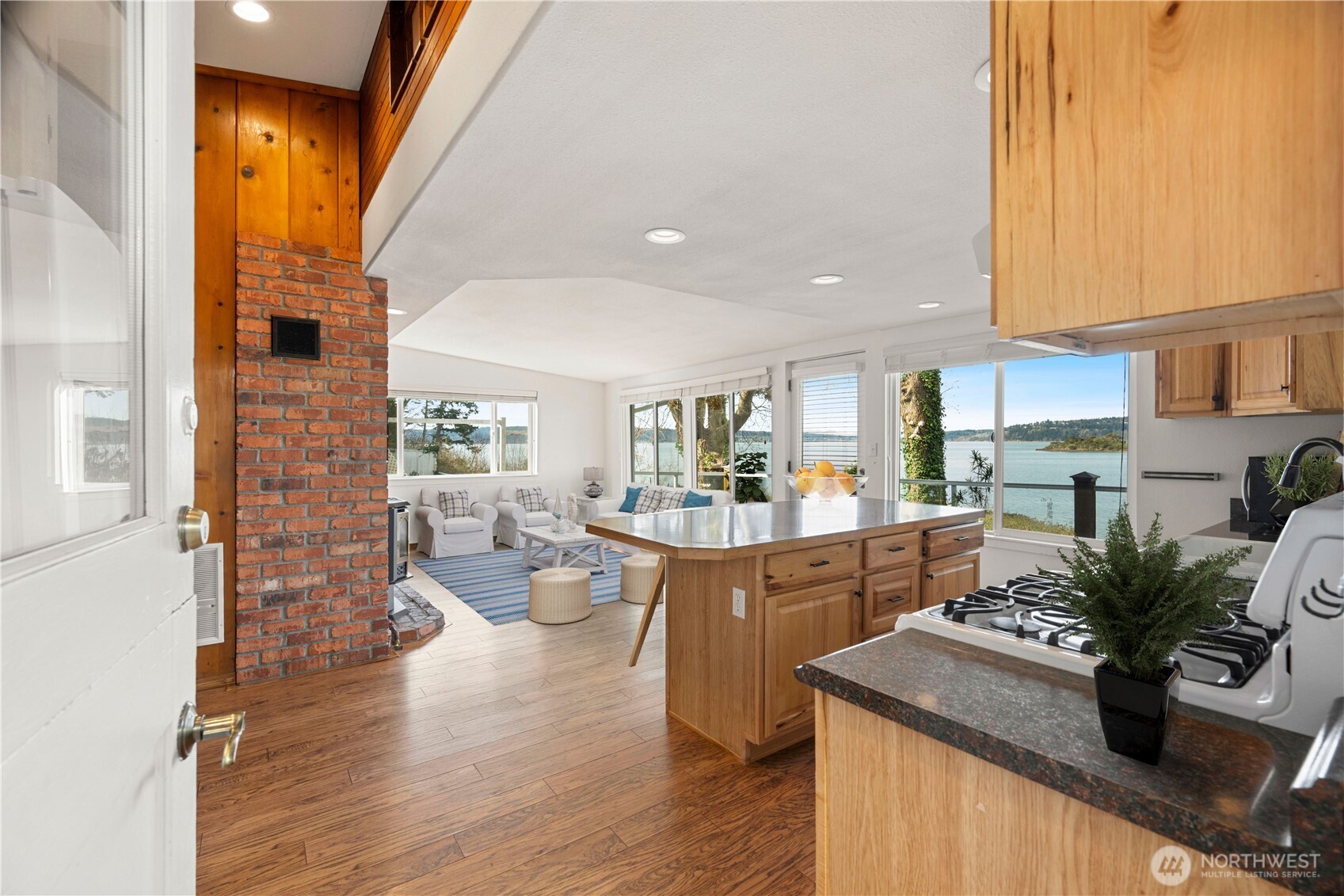 17888 Cobahud Road , La Conner, WA 98257