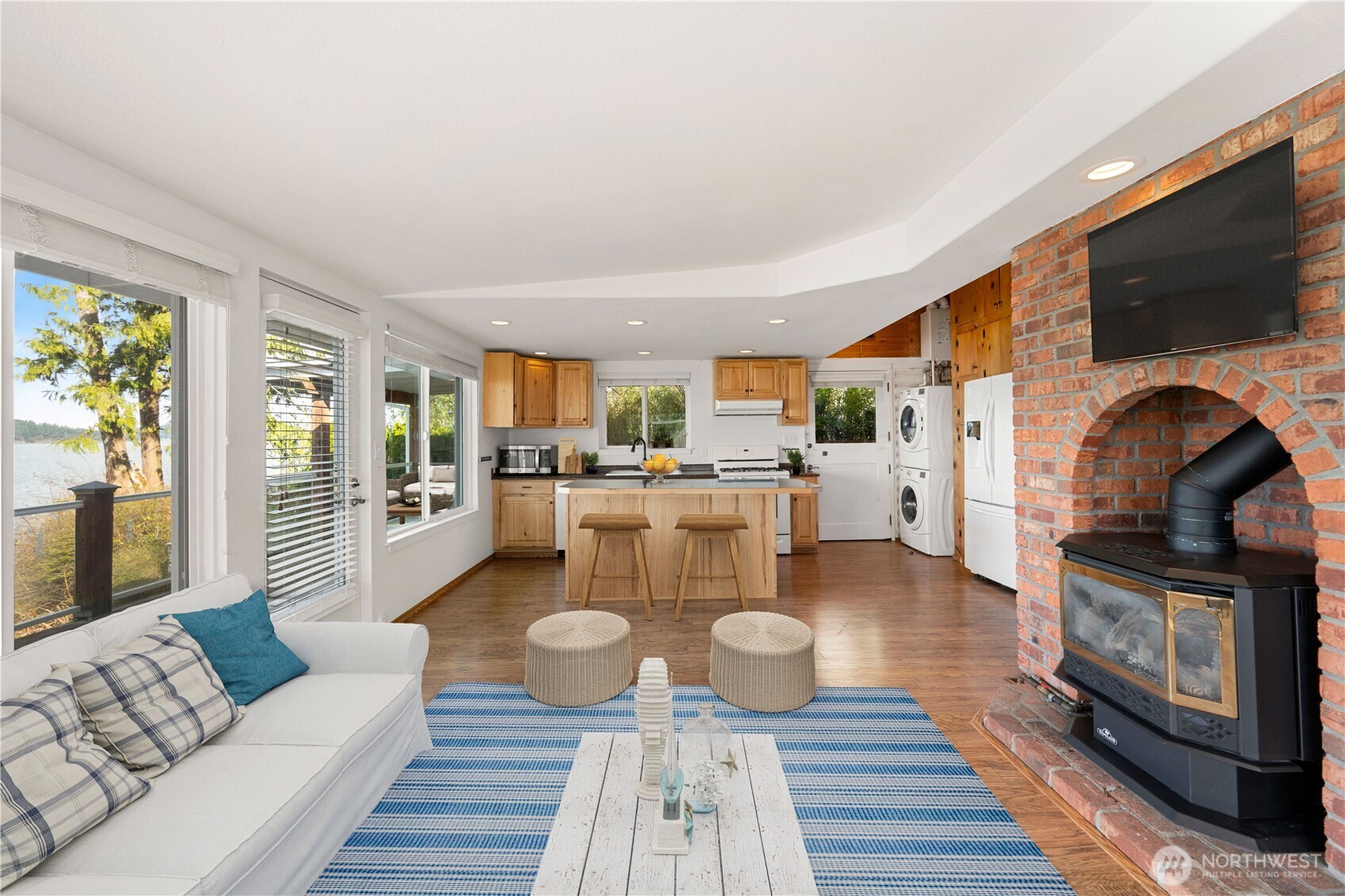 17888 Cobahud Road , La Conner, WA 98257