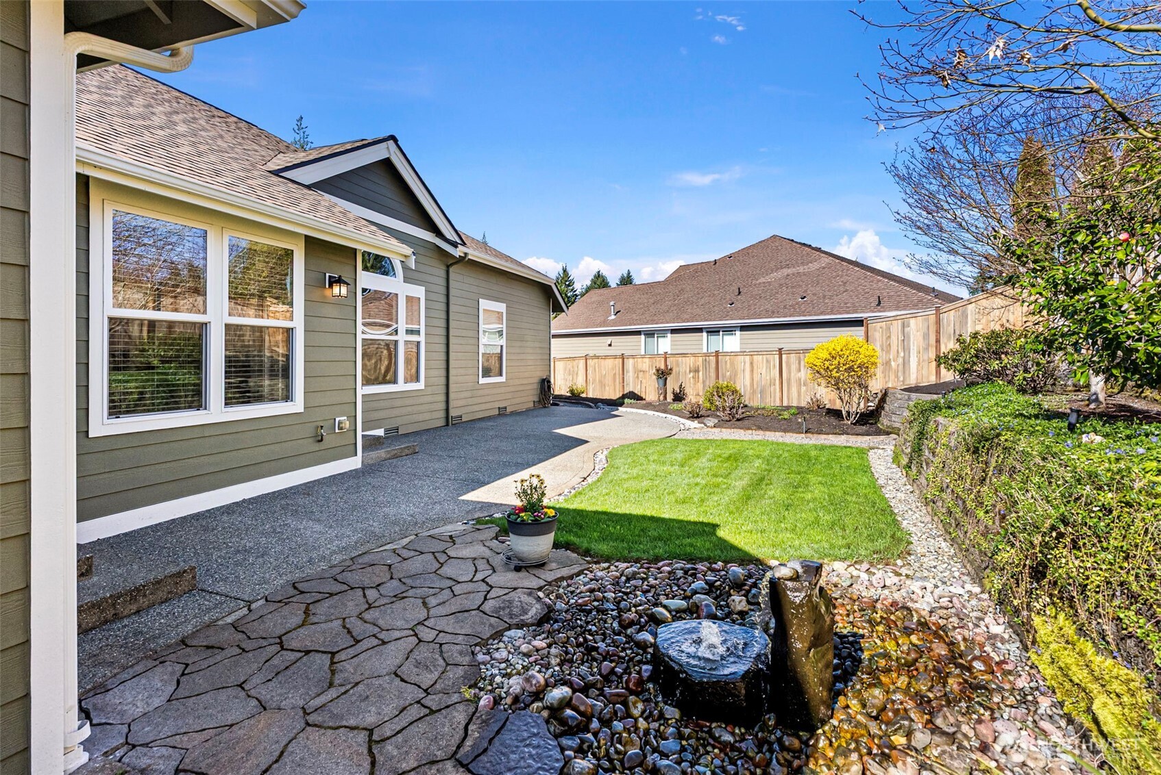 11419 66th Ave , Gig Harbor, WA 98332-8696