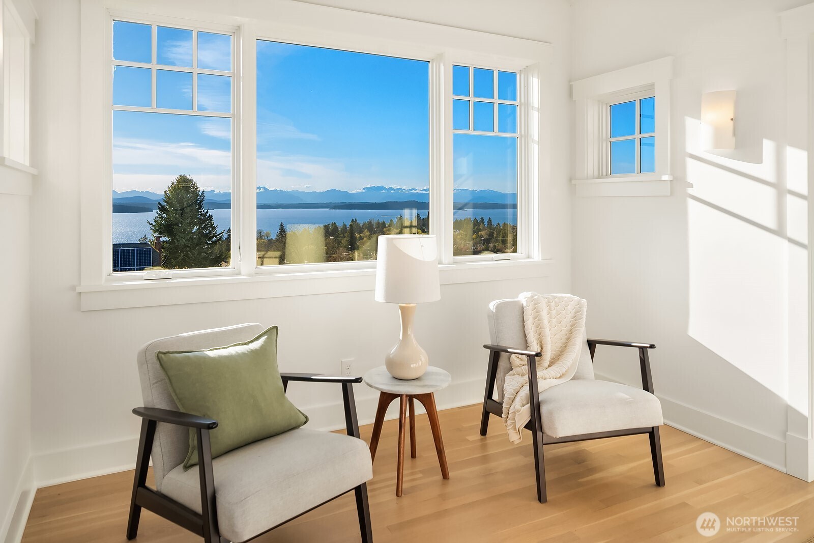 6746 41st Avenue SW, Seattle, WA 98136