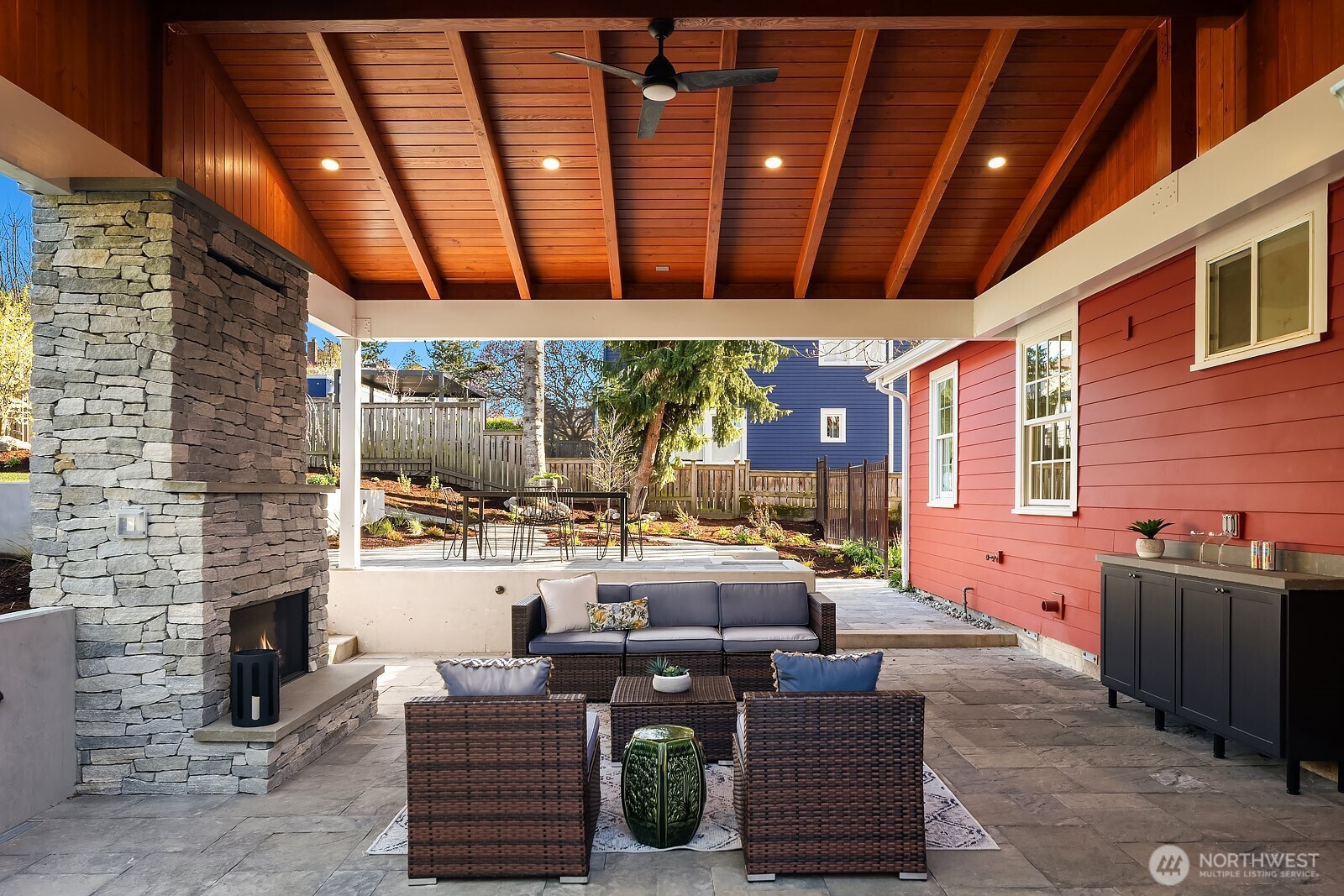 6746 41st Avenue SW, Seattle, WA 98136