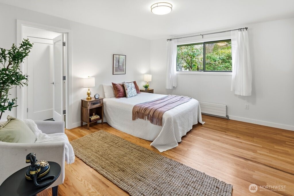 4146 SW Arroyo Drive , Seattle, WA 98146