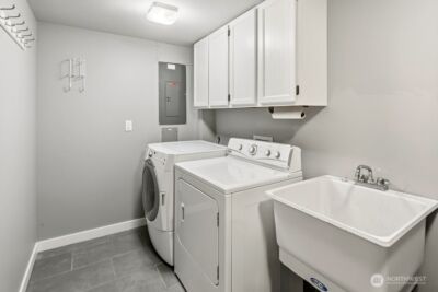 4146 SW Arroyo Drive , Seattle, WA 98146 - Photo 24