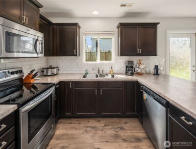 10502 189th Street E, Puyallup, WA 98374 - Photo 11