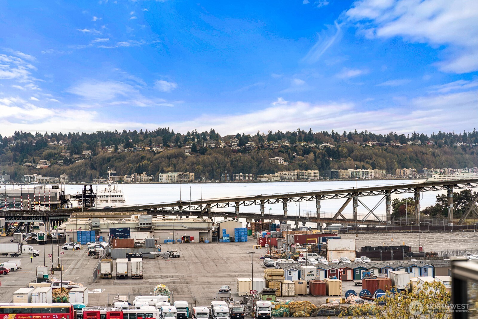 2562 Thorndyke Avenue W #303, Seattle, WA 98199-3542