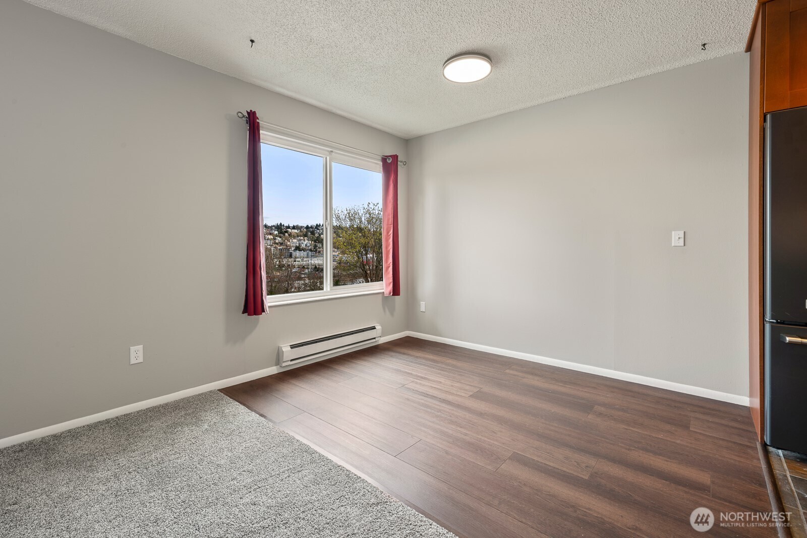 2562 Thorndyke Avenue W #303, Seattle, WA 98199-3542