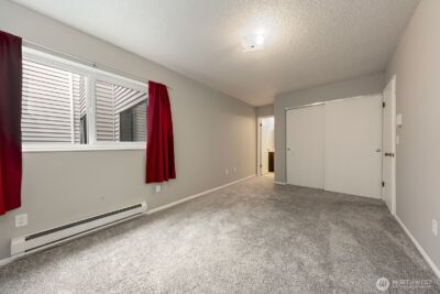 2562 Thorndyke Avenue W #303, Seattle, WA 98199-3542 - Photo 18