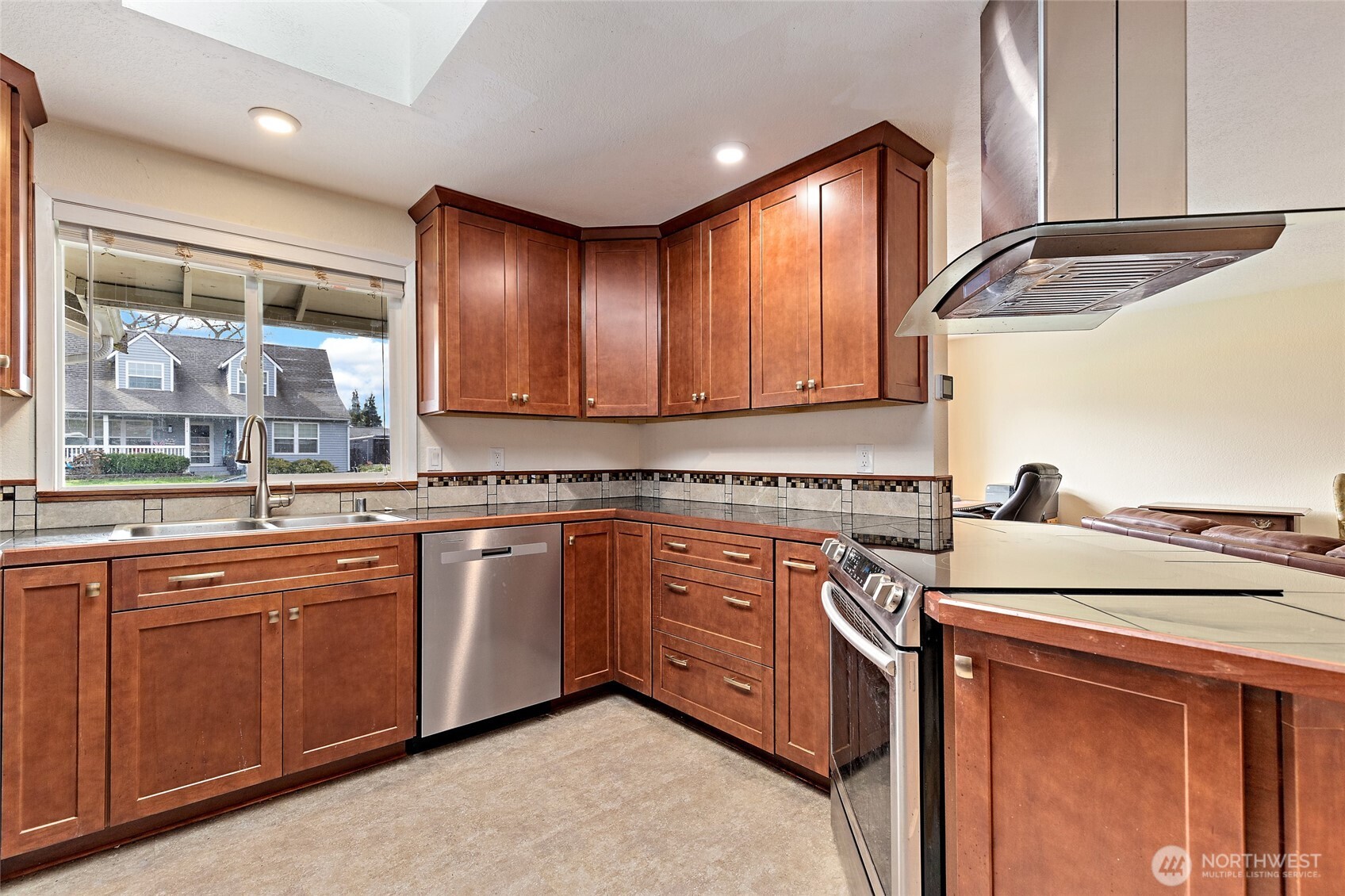 4813 150th Place SW, Edmonds, WA 98026