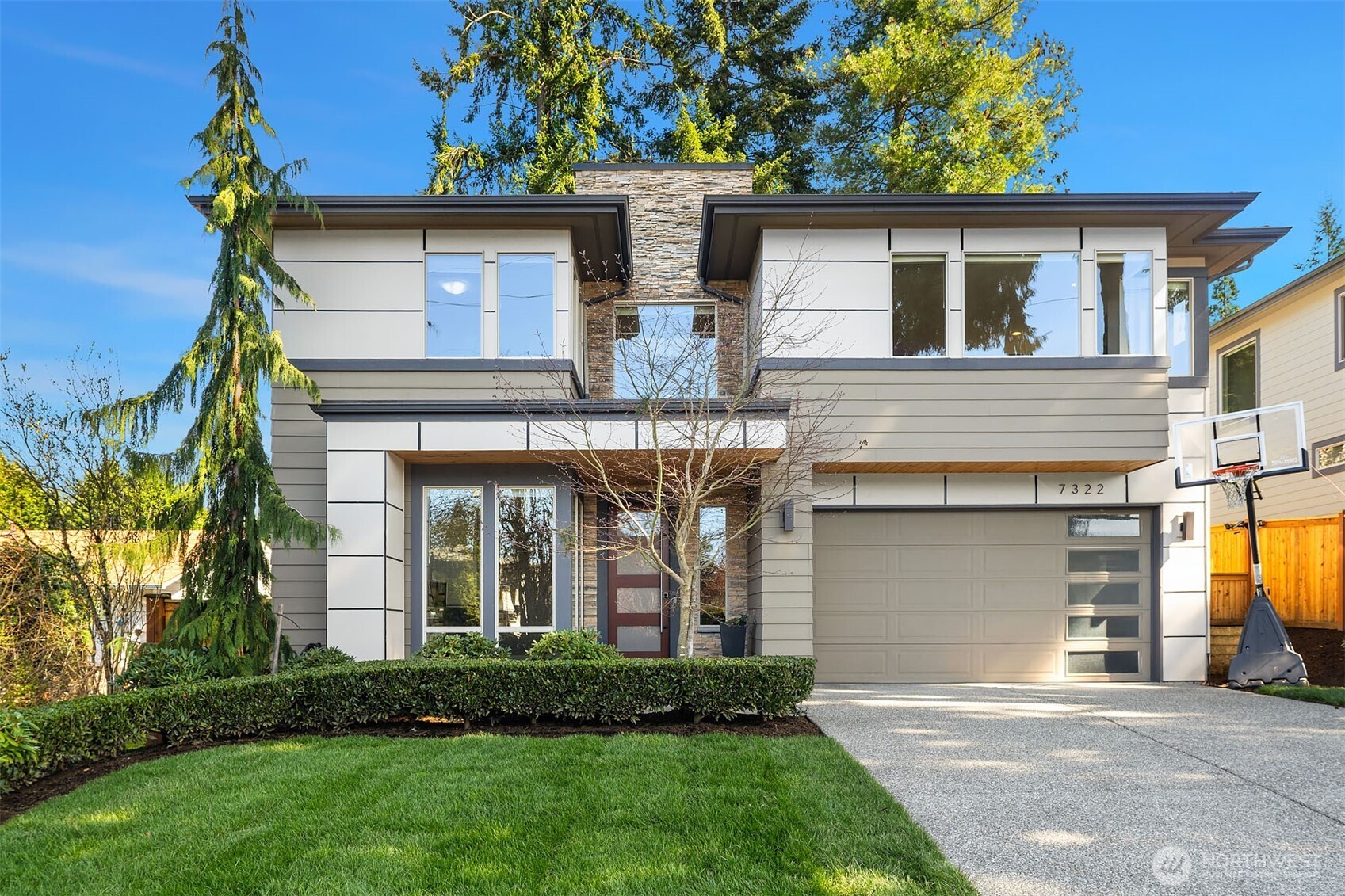 7322 124th Avenue NE, Kirkland, WA 98033