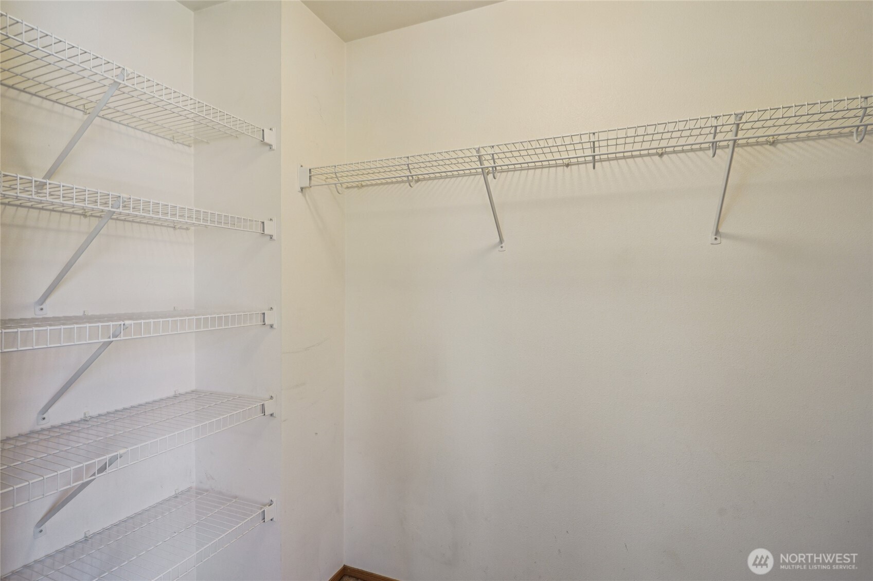 23316 59th Place S #14-3, Kent, WA 98032-6457