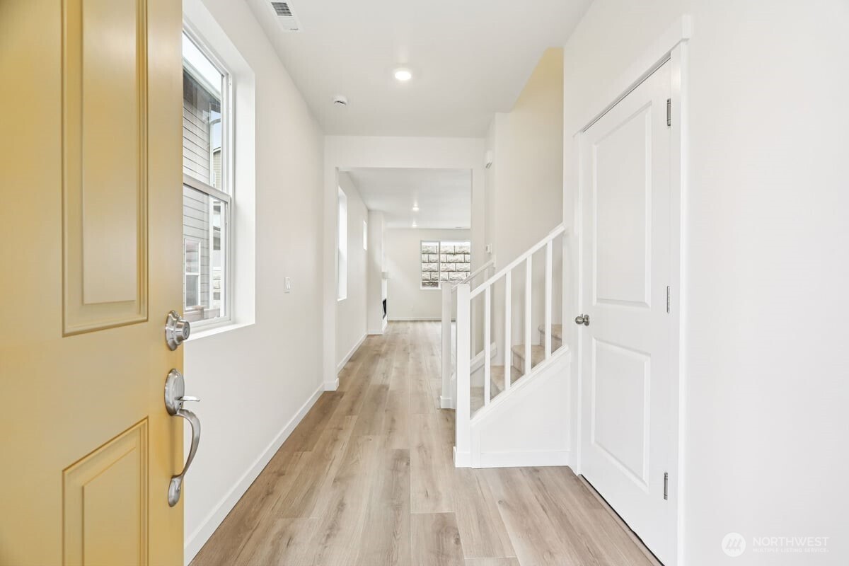 8567 46th Place NE #WM07, Marysville, WA 98270