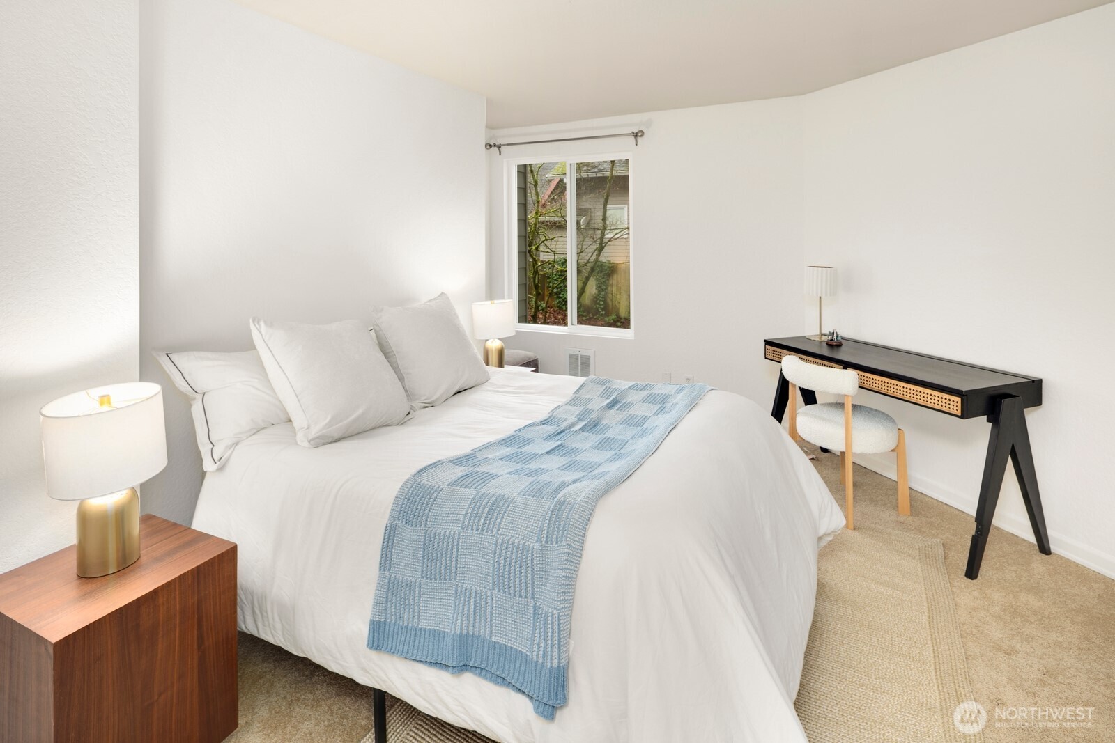 5901 Phinney Avenue N #106, Seattle, WA 98103-5868