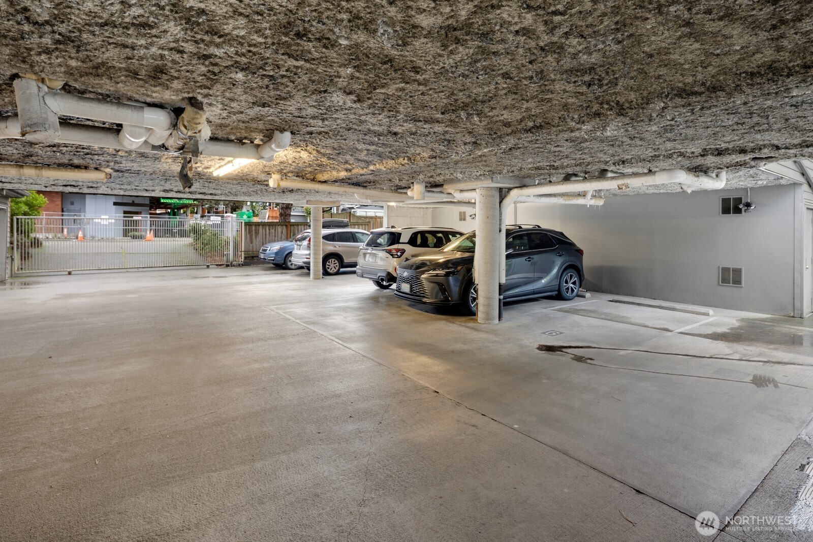 5901 Phinney Avenue N #106, Seattle, WA 98103-5868