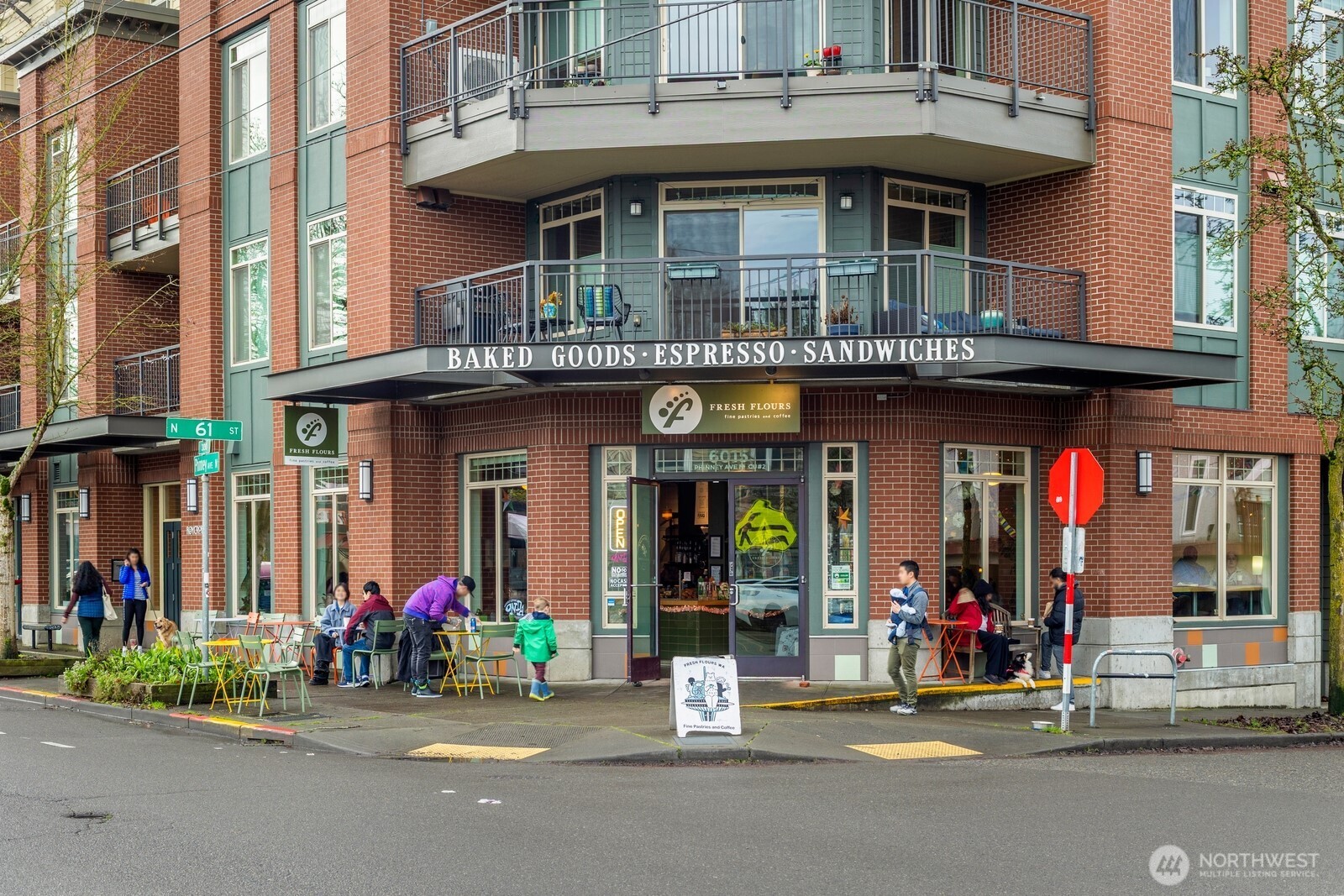 5901 Phinney Avenue N #106, Seattle, WA 98103-5868