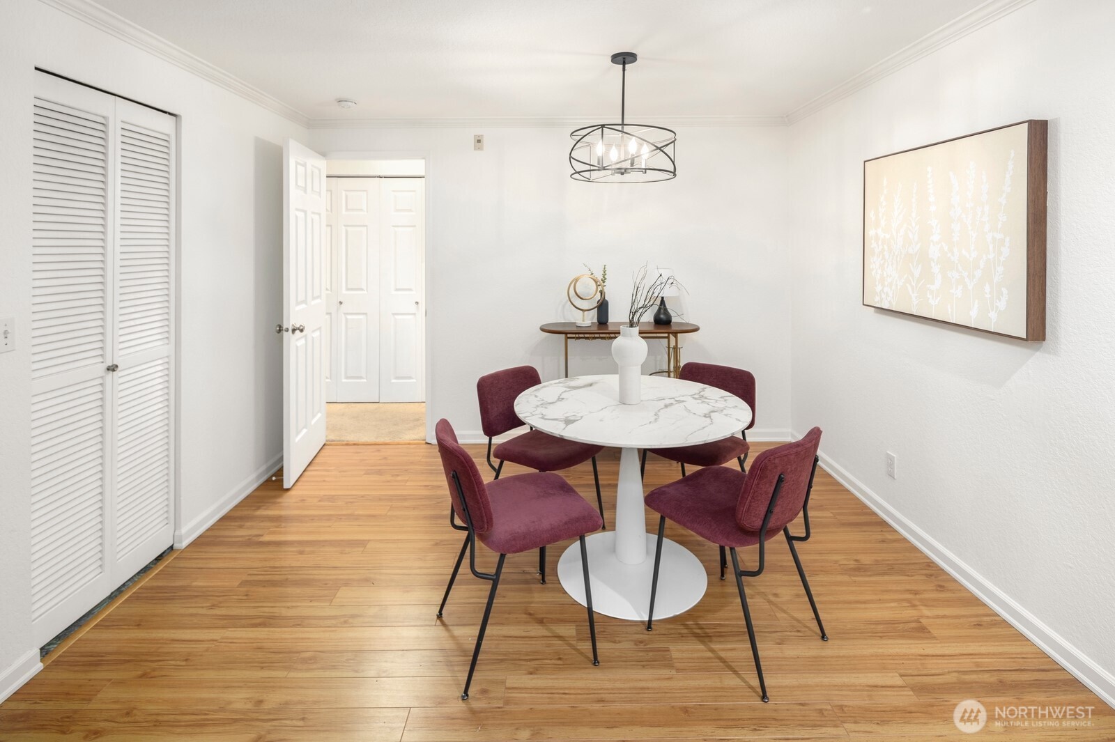 5901 Phinney Avenue N #106, Seattle, WA 98103-5868