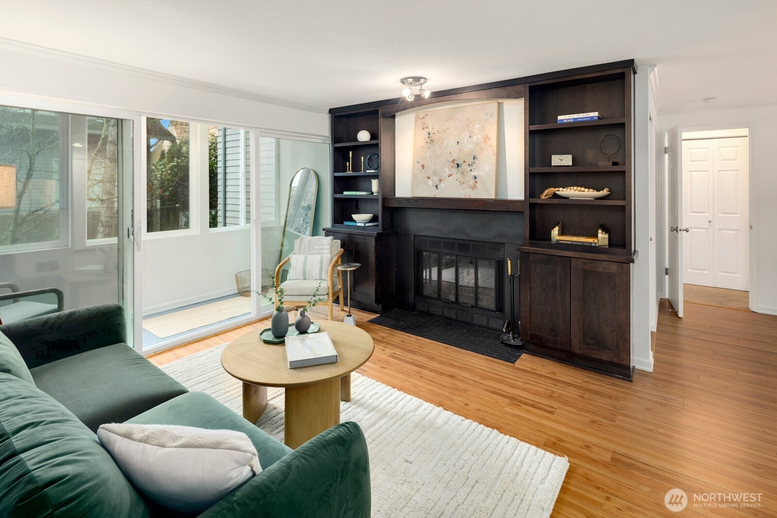 5901 Phinney Avenue N #106, Seattle, WA 98103-5868