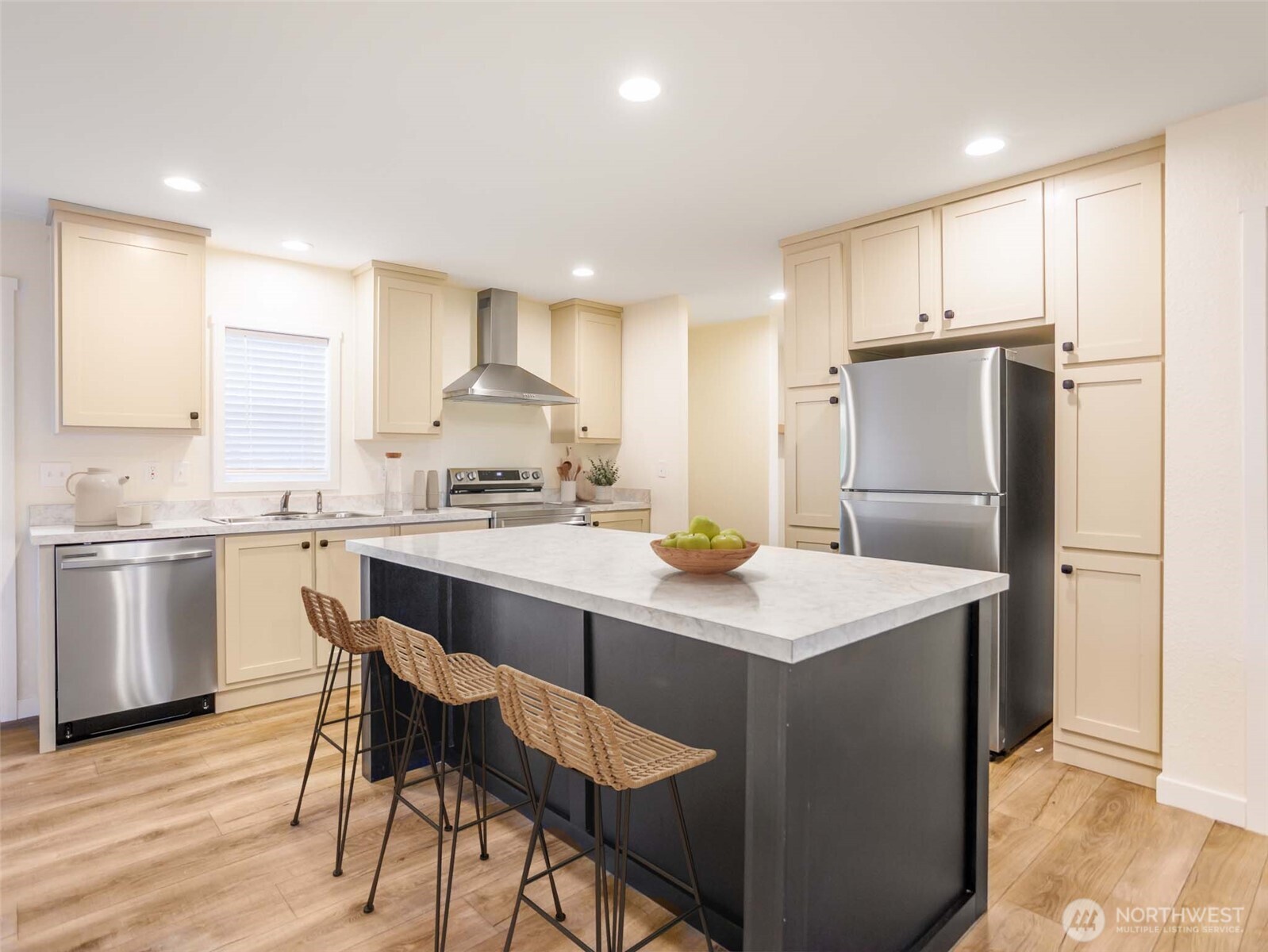 321 E Panorama Drive , Shelton, WA 98584