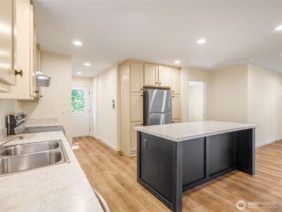 321 E Panorama Drive , Shelton, WA 98584 - Photo 5