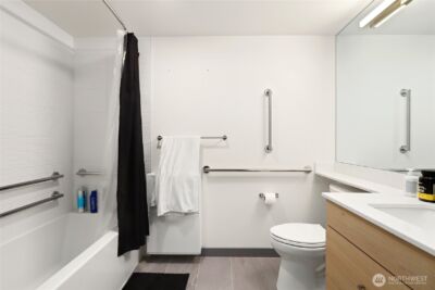 11903 NE 128th Street #204, Kirkland, WA 98034 - Photo 17