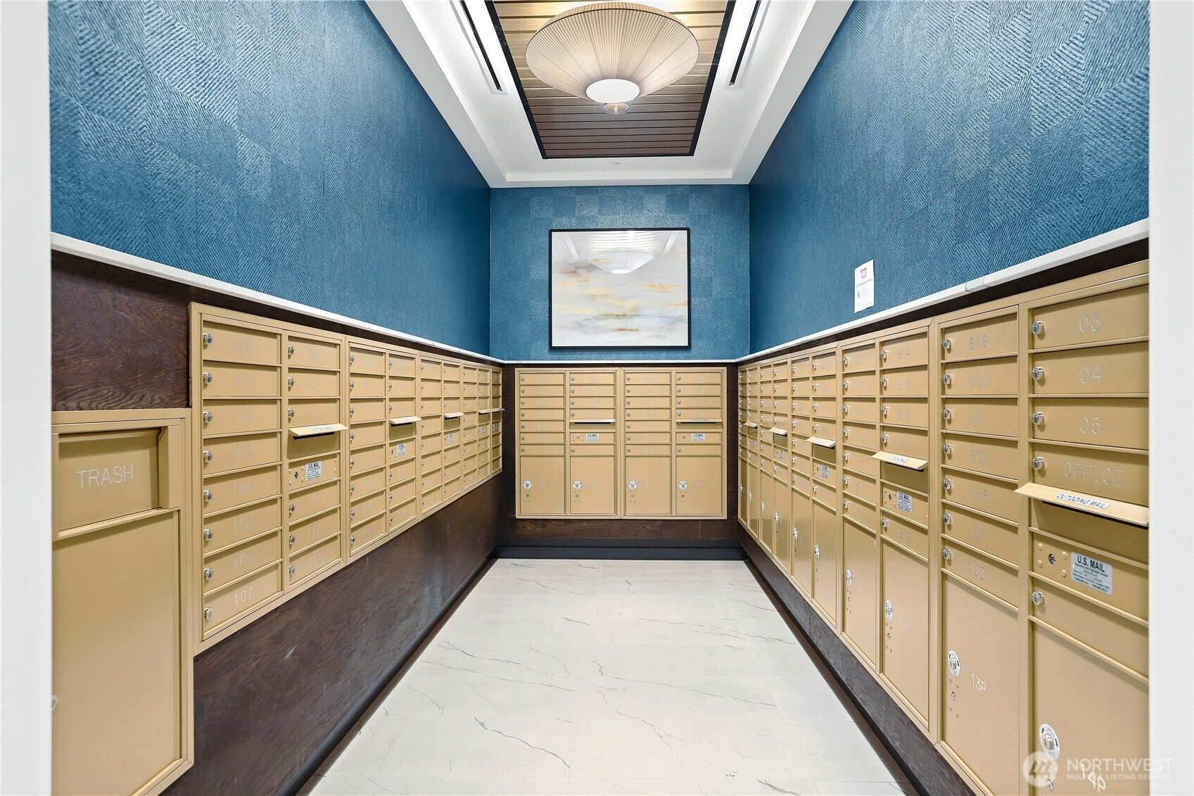 11903 NE 128th Street #204, Kirkland, WA 98034