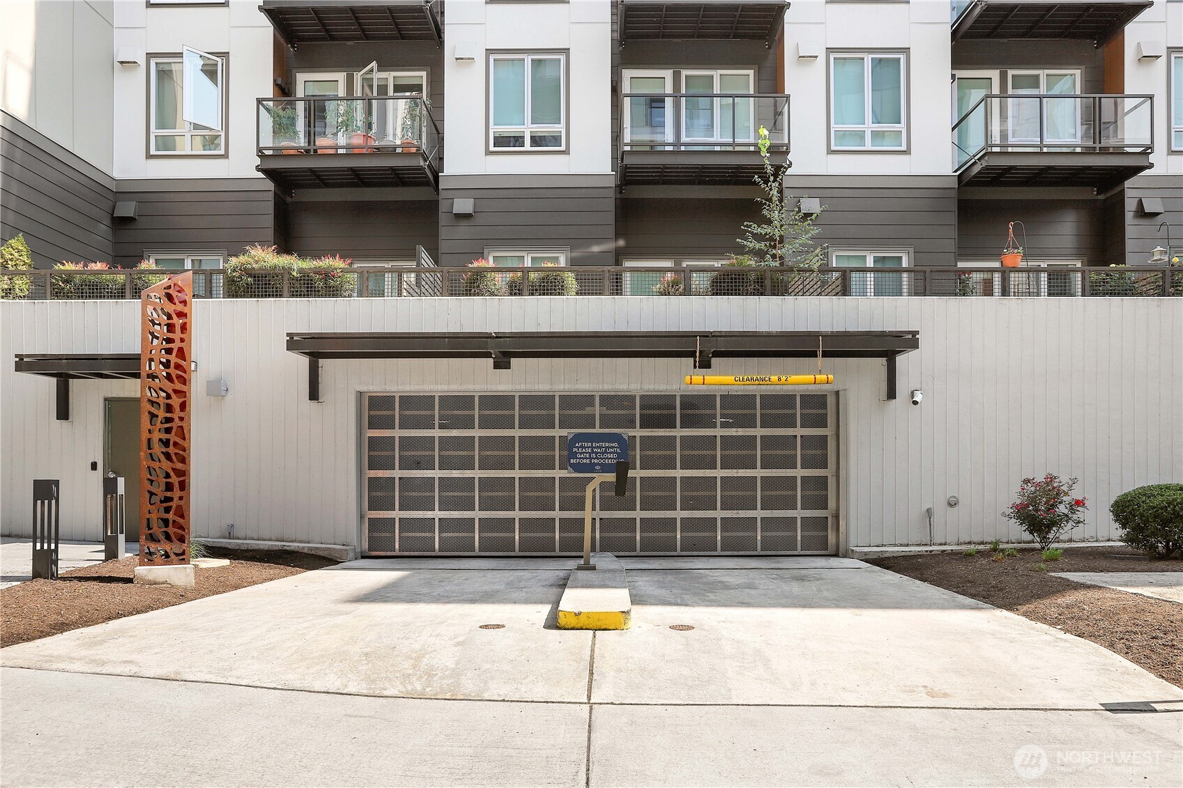 11903 NE 128th Street #204, Kirkland, WA 98034