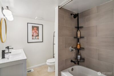 1113 33rd Avenue S, Seattle, WA 98144 - Photo 16