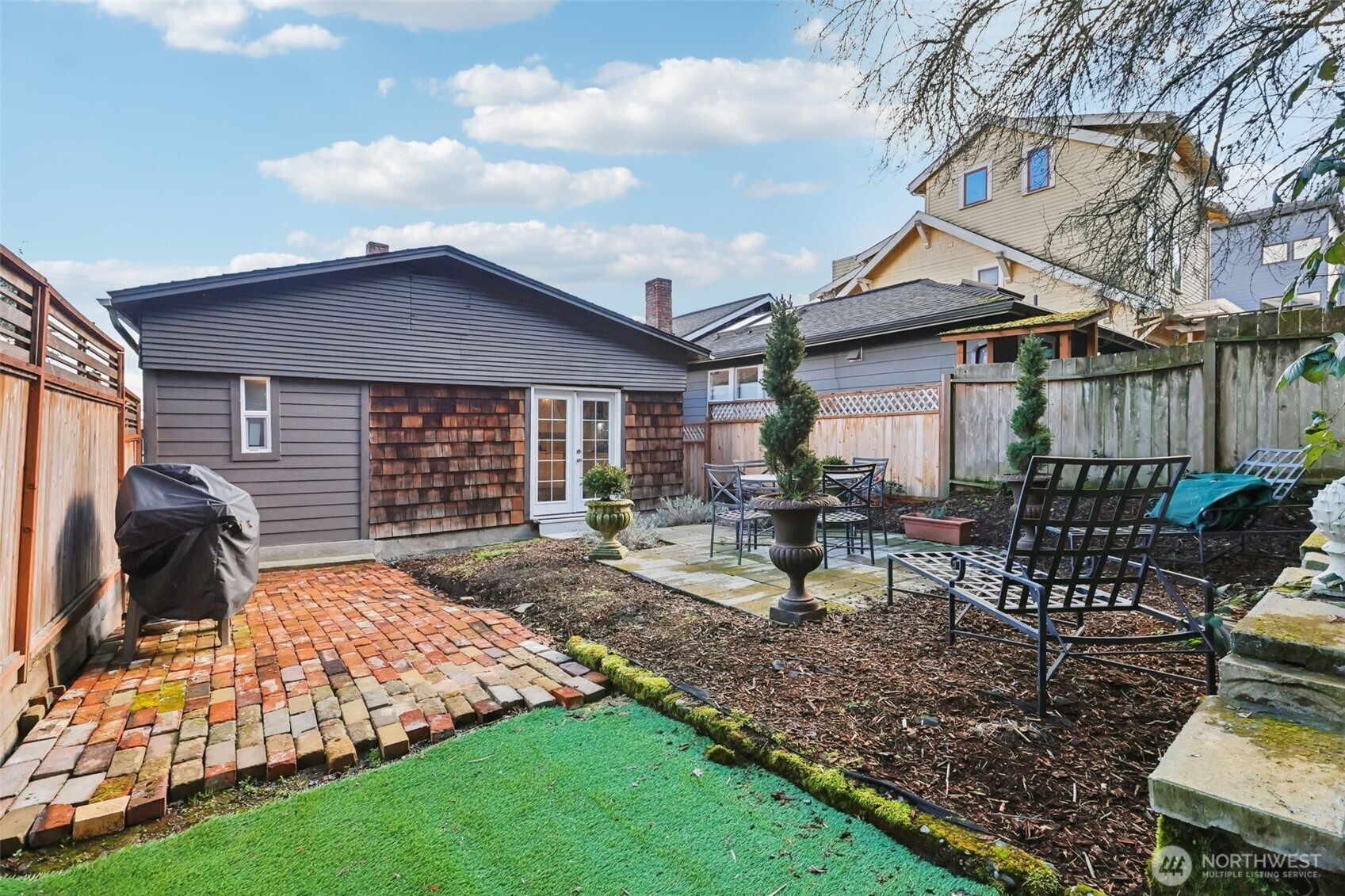 1113 33rd Avenue S, Seattle, WA 98144