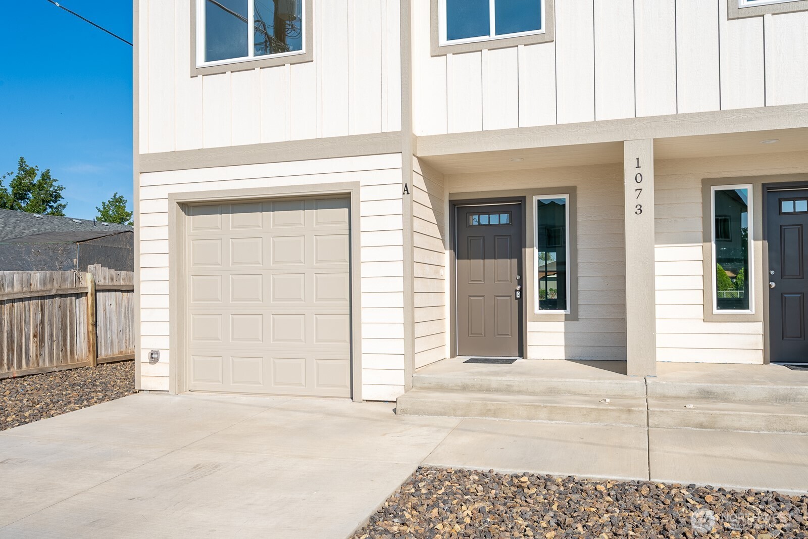 1073 S Grand Drive , Moses Lake, WA 98837