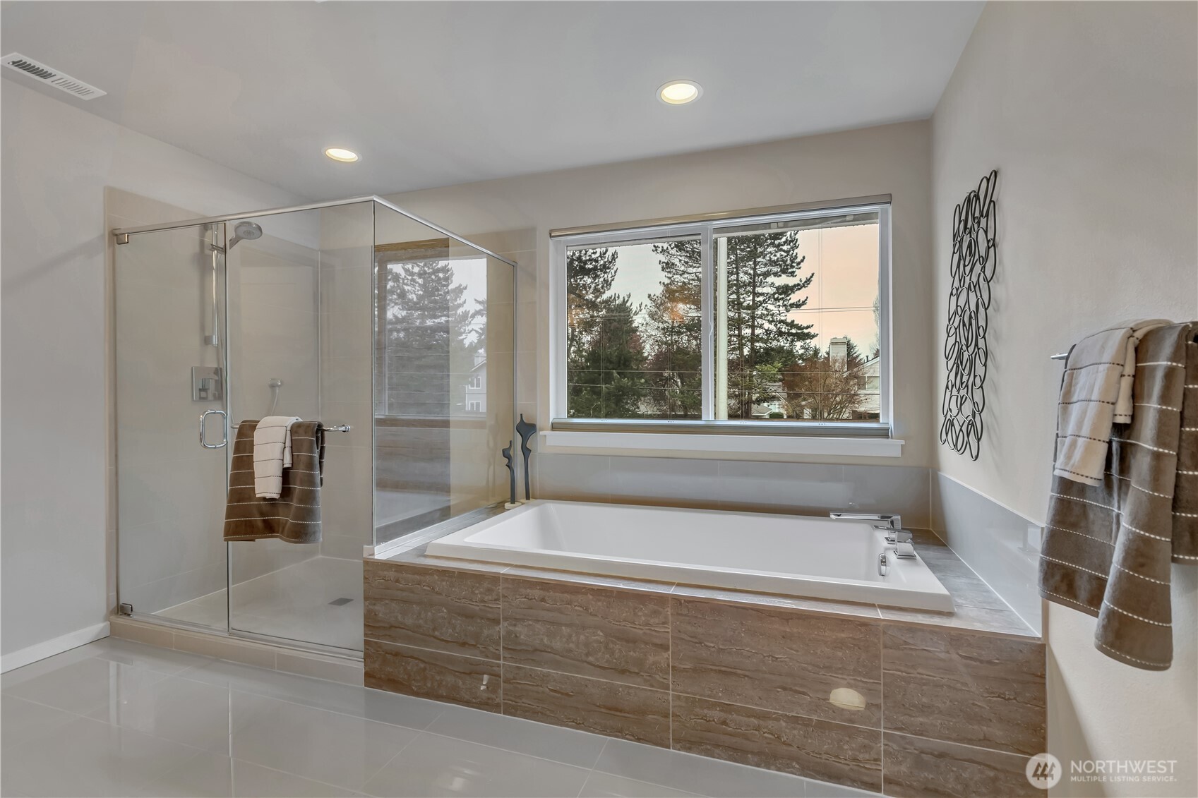 13211 SE 262nd Street , Kent, WA 98042