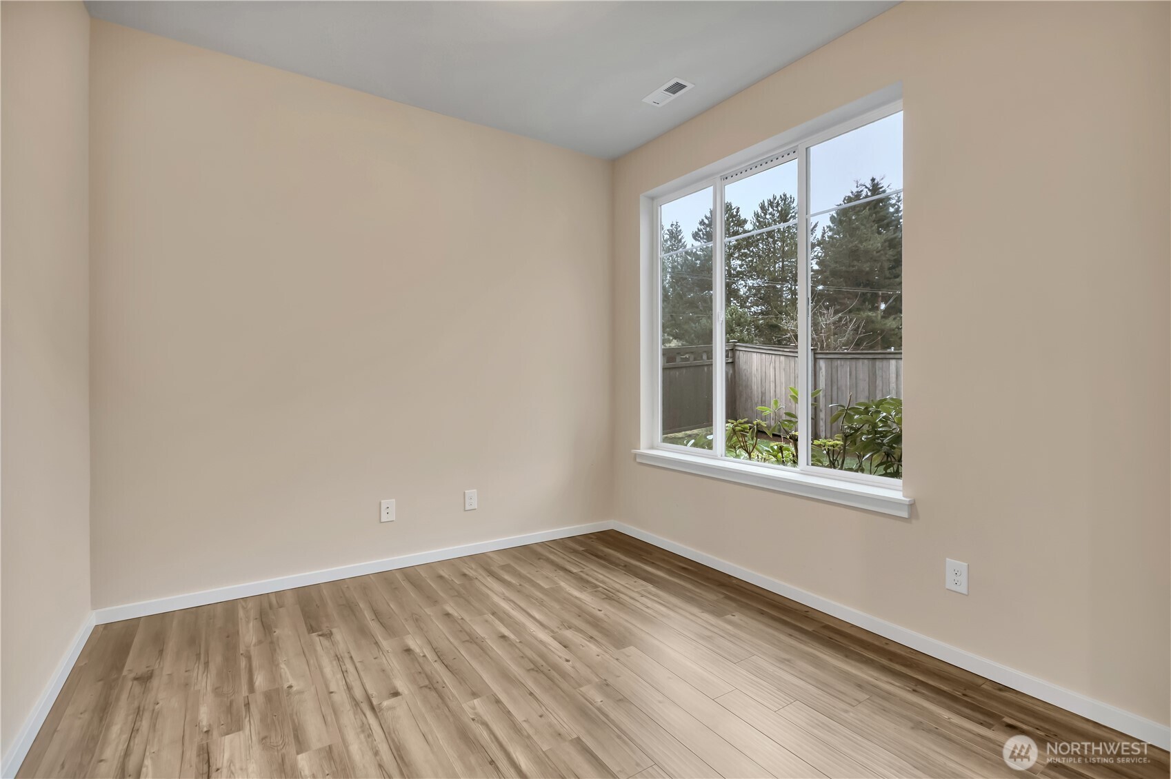 13211 SE 262nd Street , Kent, WA 98042