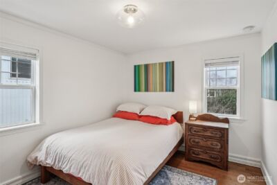 2418 W Boston , Seattle, WA 98199 - Photo 21