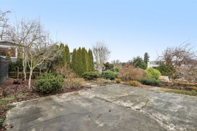 2418 W Boston , Seattle, WA 98199 - Photo 28