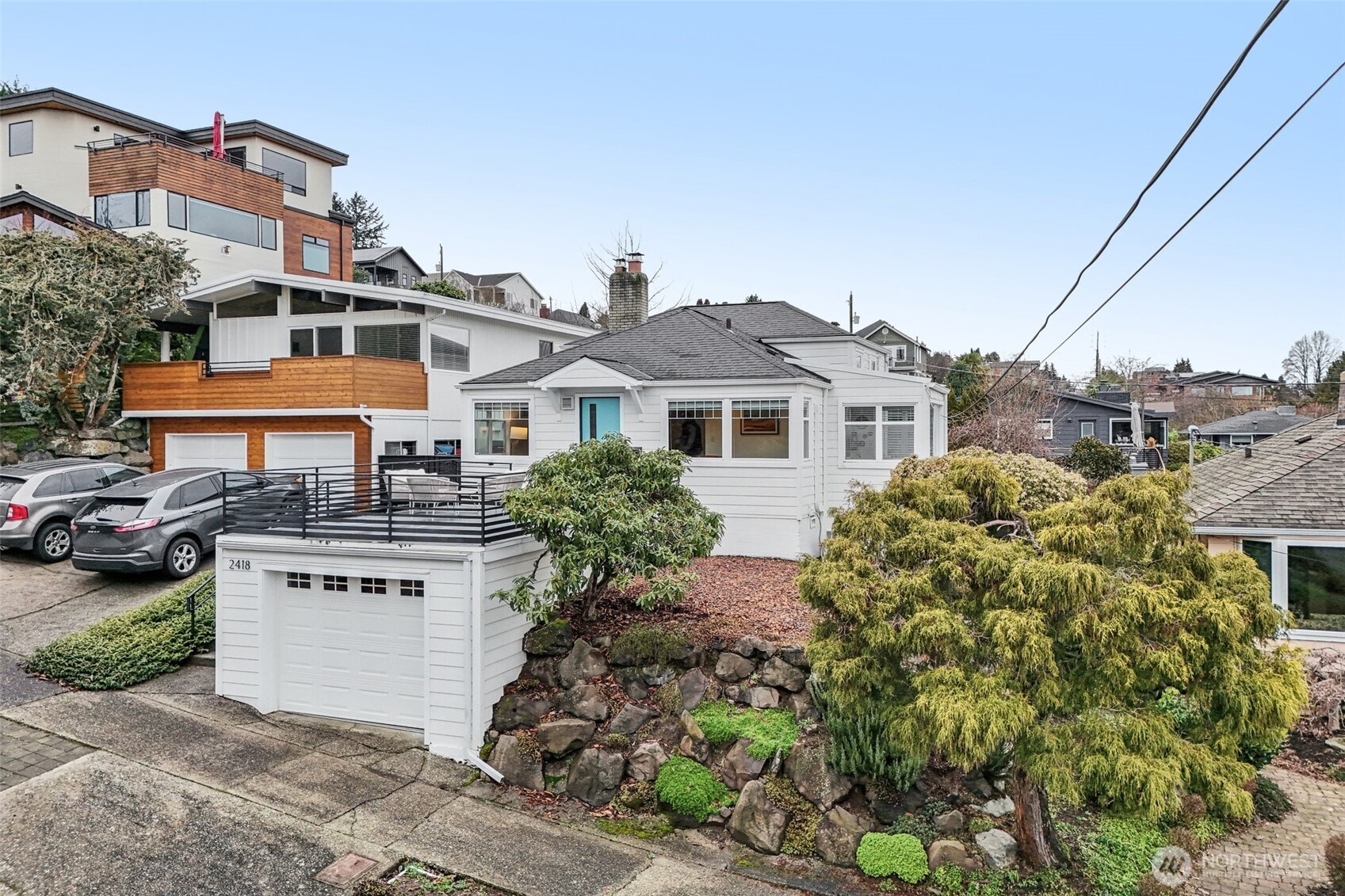 2418 W Boston , Seattle, WA 98199