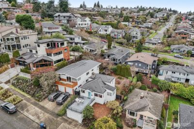 2418 W Boston , Seattle, WA 98199 - Photo 33