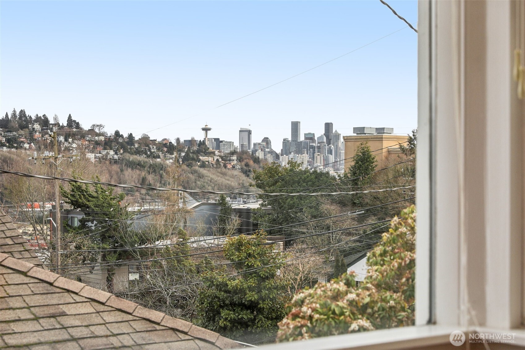 2418 W Boston , Seattle, WA 98199