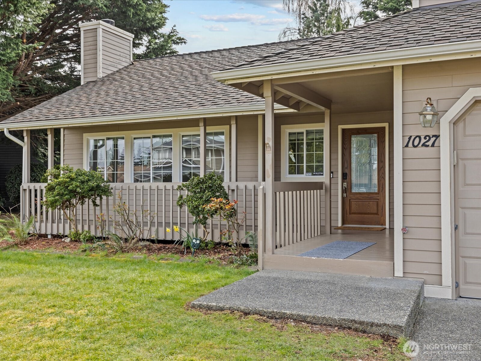 1027 SW 348th Place , Federal Way, WA 98023