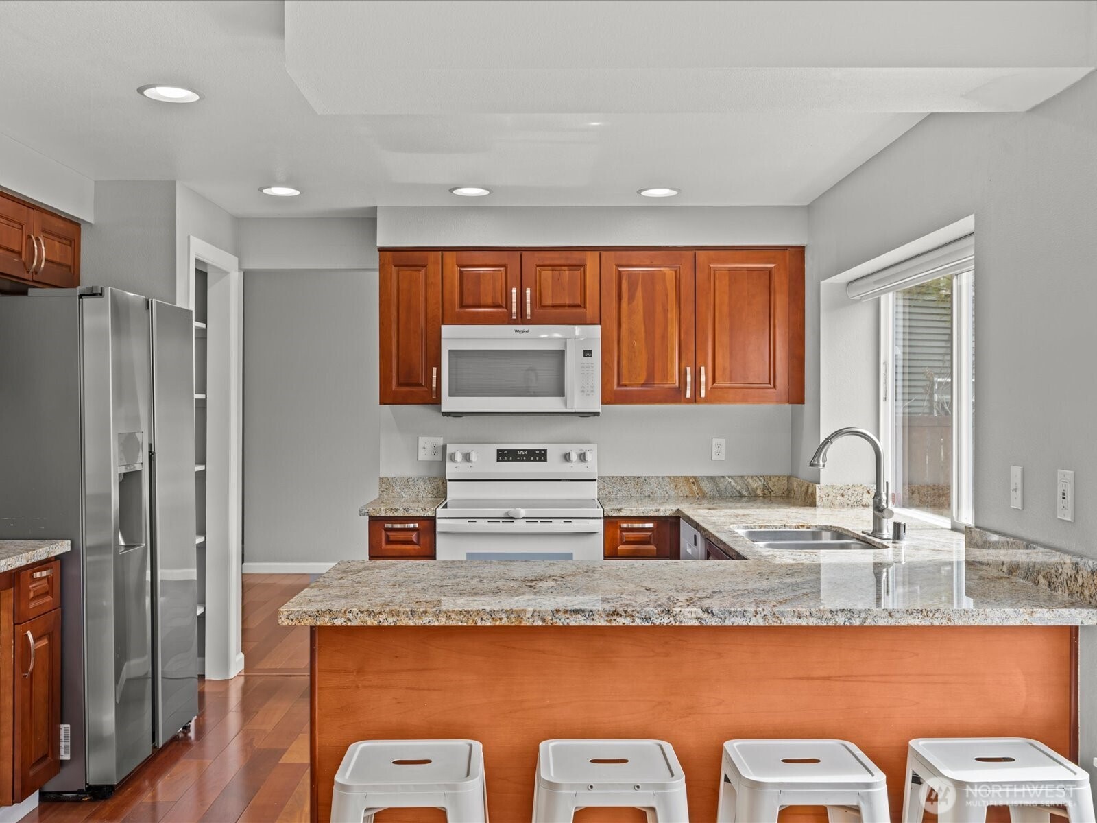 1027 SW 348th Place , Federal Way, WA 98023