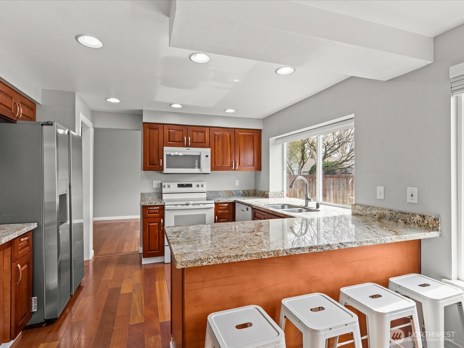 1027 SW 348th Place , Federal Way, WA 98023