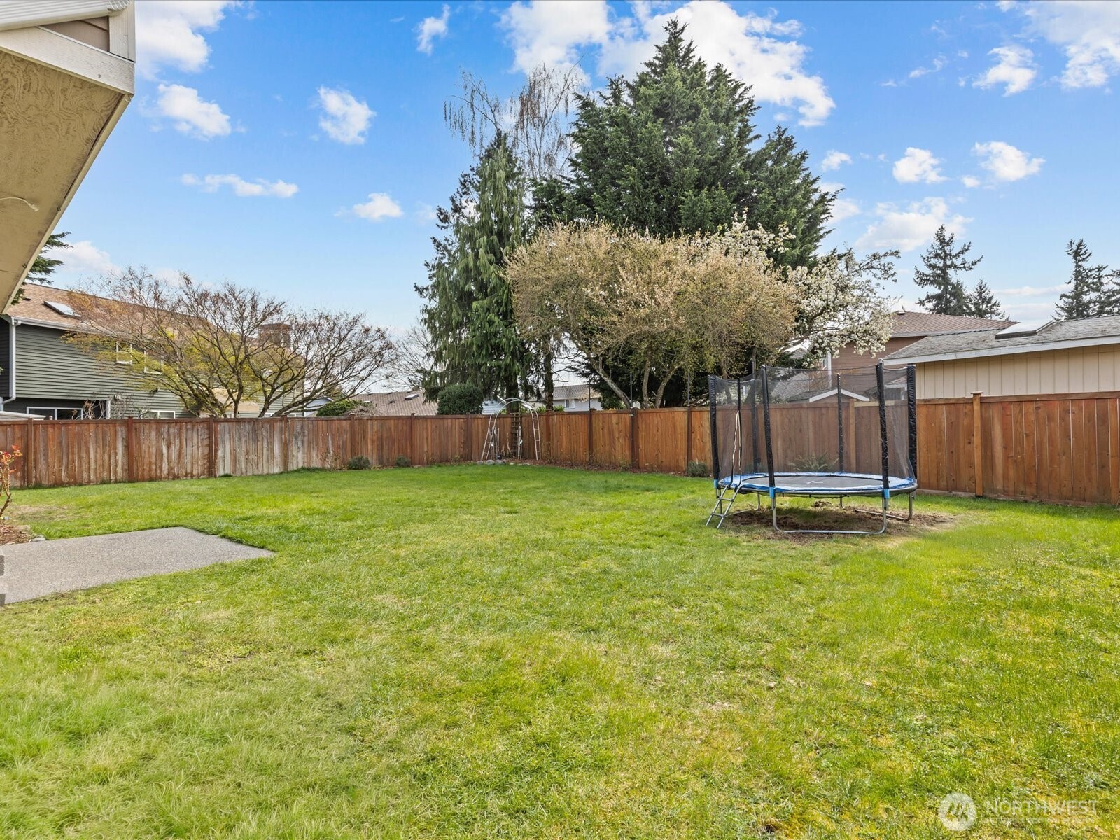 1027 SW 348th Place , Federal Way, WA 98023