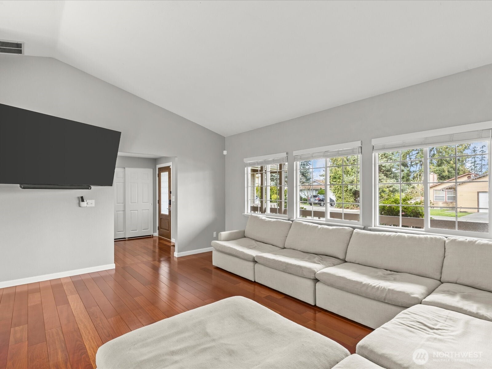 1027 SW 348th Place , Federal Way, WA 98023