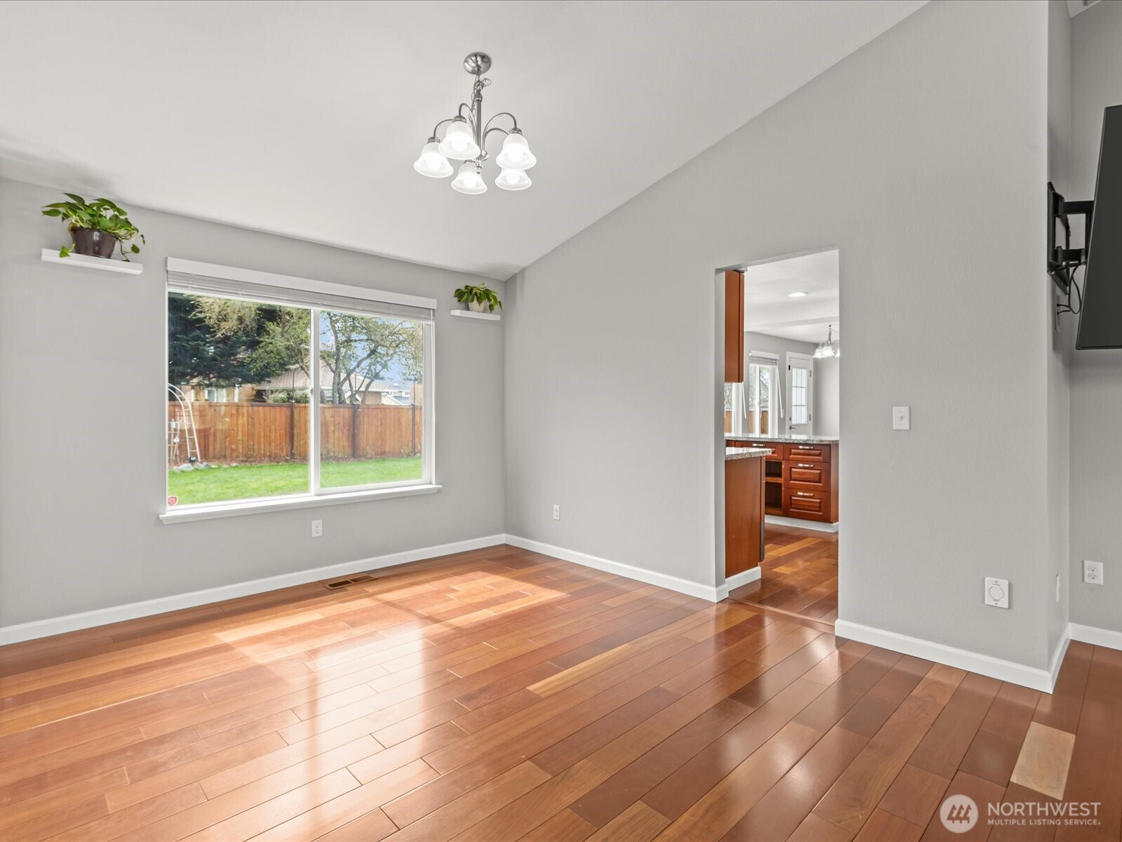 1027 SW 348th Place , Federal Way, WA 98023