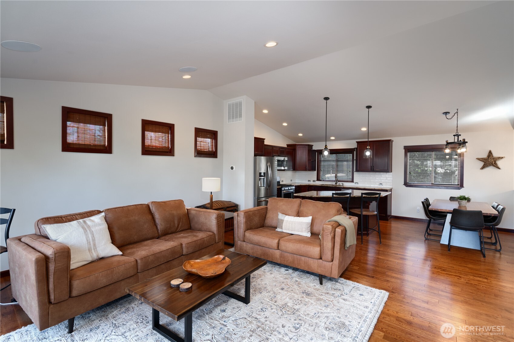 2303 North Bluff Road , Greenbank, WA 98253