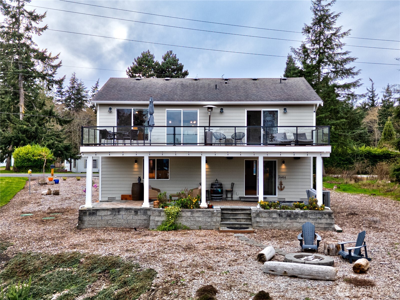 2303 North Bluff Road , Greenbank, WA 98253
