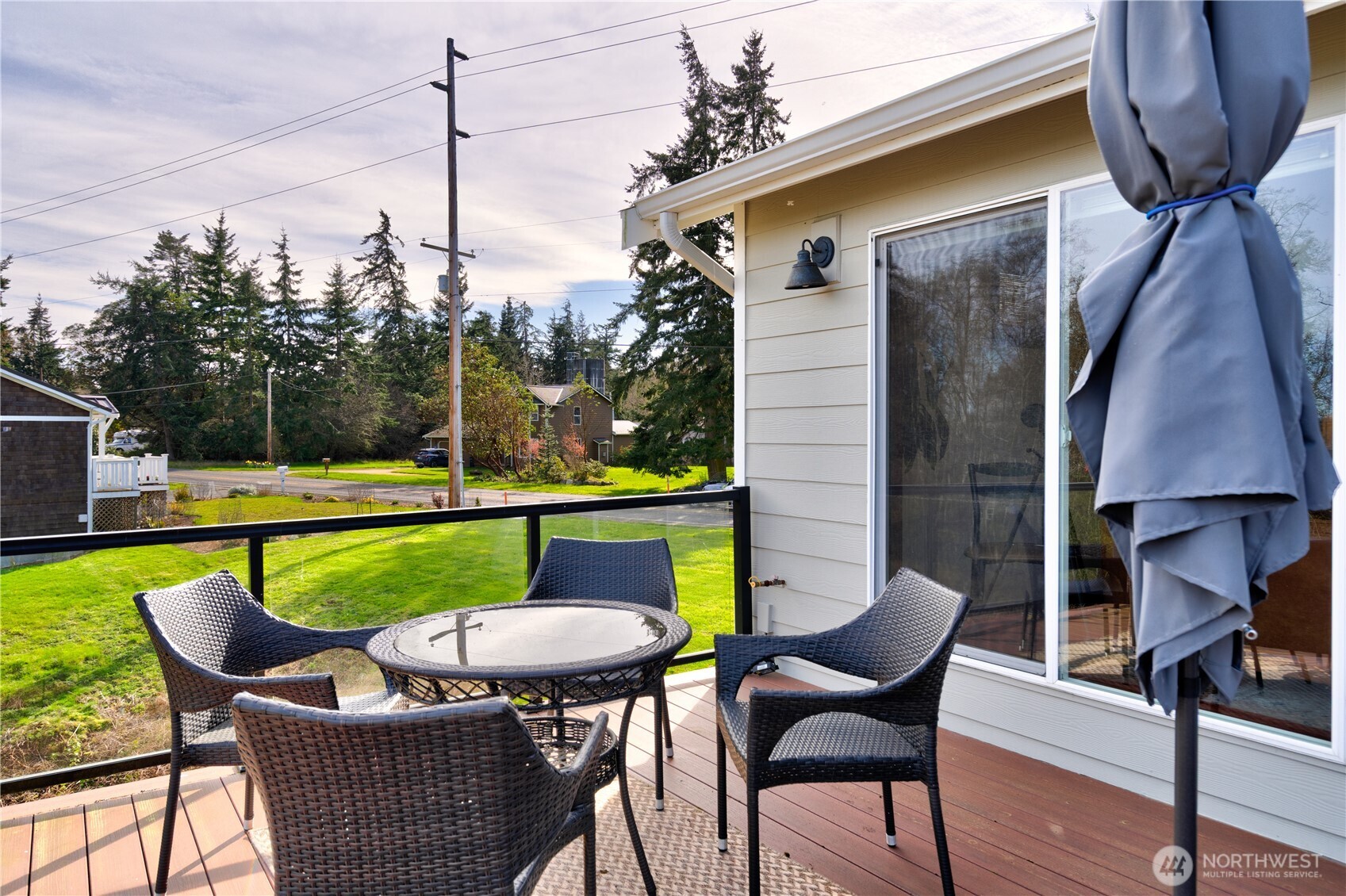 2303 North Bluff Road , Greenbank, WA 98253