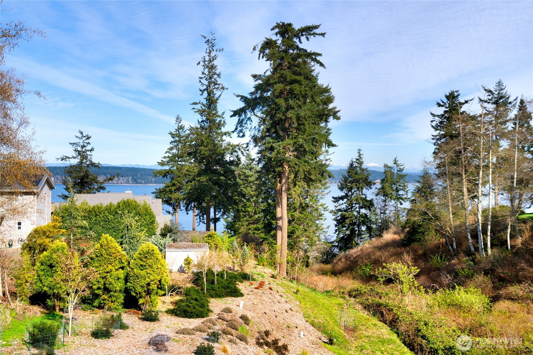 2303 North Bluff Road , Greenbank, WA 98253