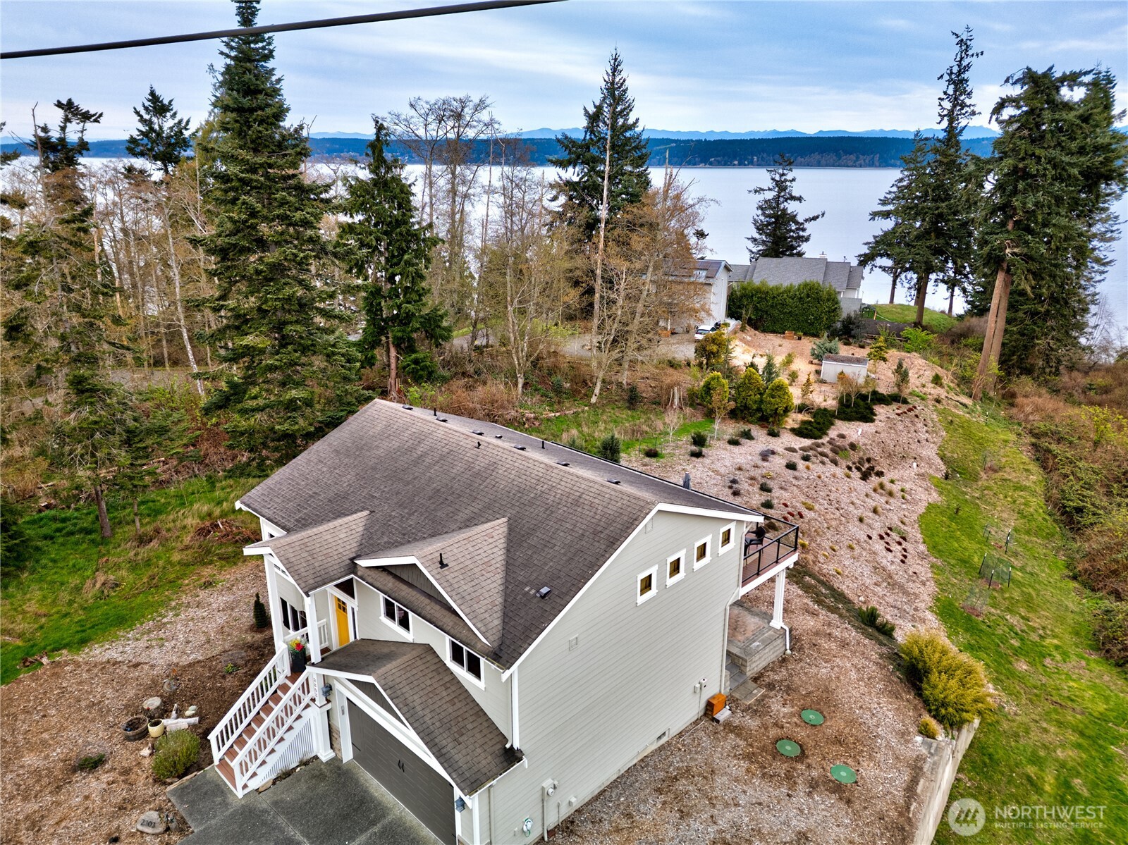2303 North Bluff Road , Greenbank, WA 98253