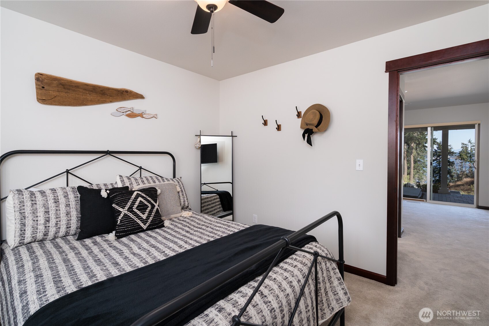 2303 North Bluff Road , Greenbank, WA 98253