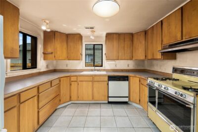 1230 S Donovan Street , Seattle, WA 98108-4835 - Photo 13