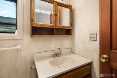 1230 S Donovan Street , Seattle, WA 98108-4835 - Photo 20